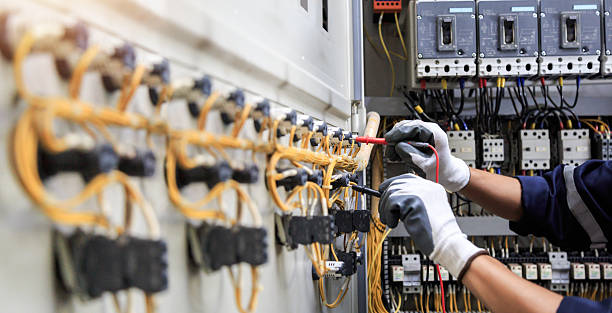 Professional Electrician technician working in Hastings, MN